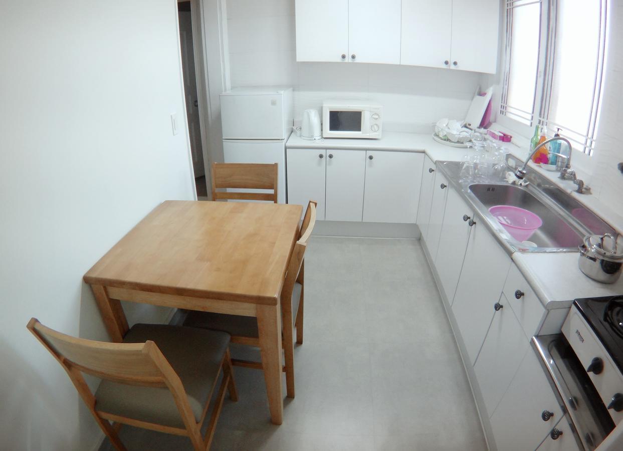 Lux Guesthouse Seoul Bagian luar foto